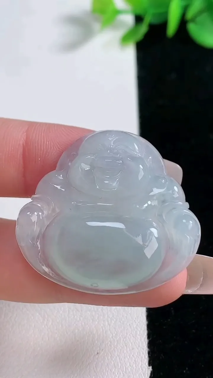 天然A货翡翠佛公吊坠，尺寸31-34-5.7，重量:8.78g
12月31日