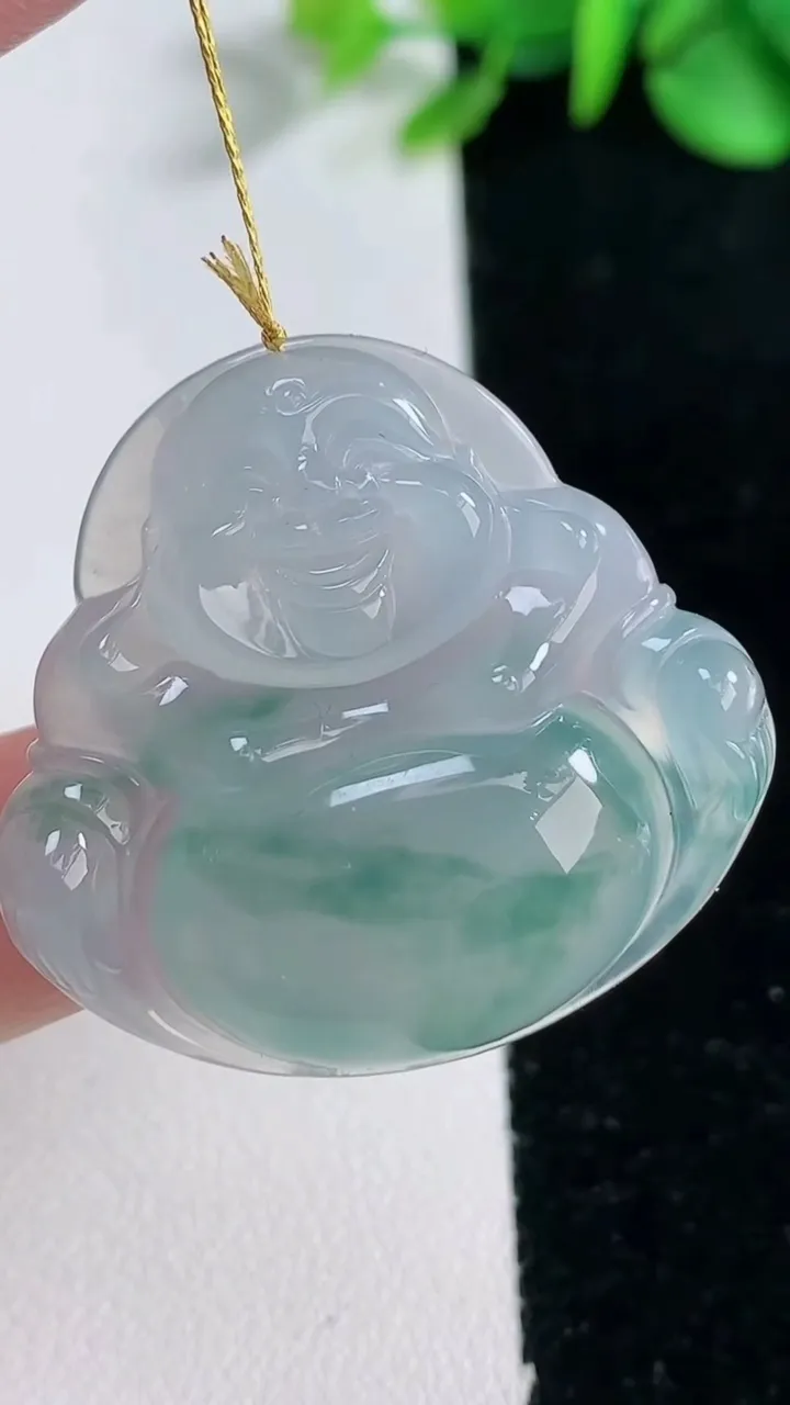 天然A货翡翠种飘花佛公吊坠，尺寸33-35.2-7.3，重量:12.71g
12月31日