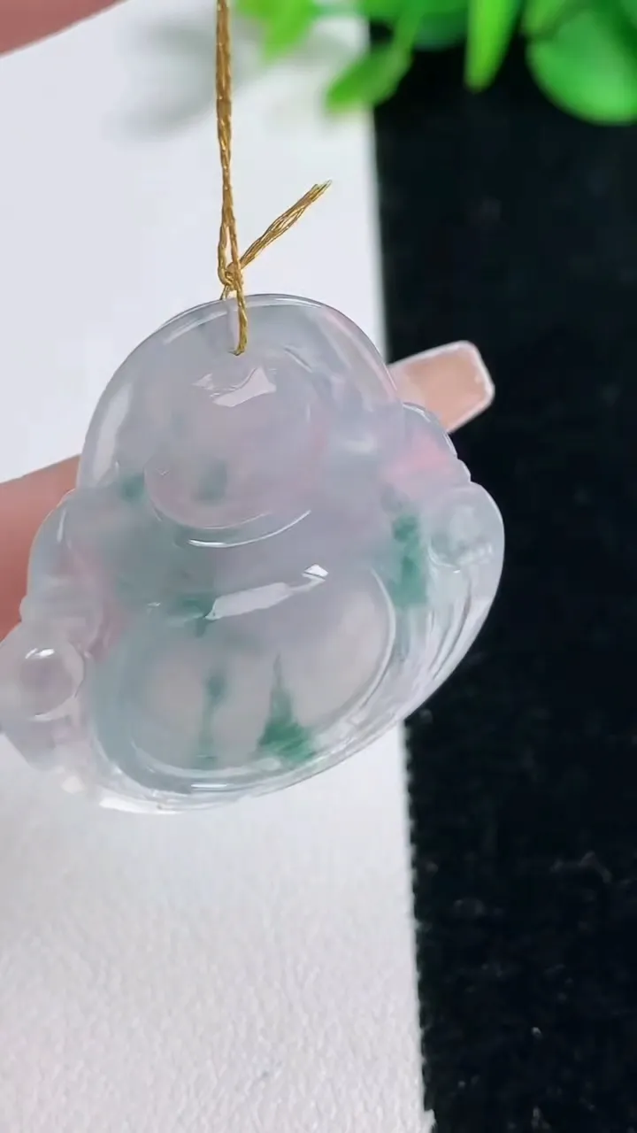 天然A货翡翠种飘花佛公吊坠，尺寸295-32-6.1，重量:7.97g
12月31日