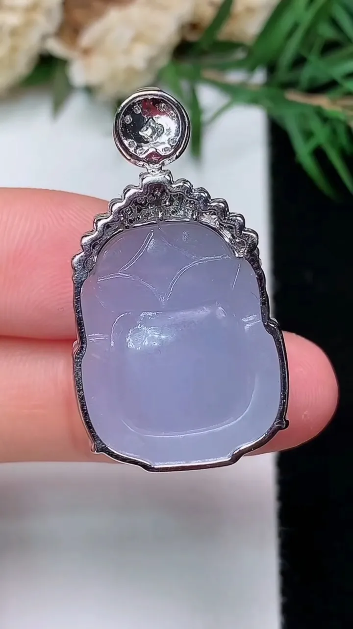 天然A货翡翠k金紫罗兰貔貅吊坠，尺寸21.3-17.6-11.2，重量:8.63g
12月31日