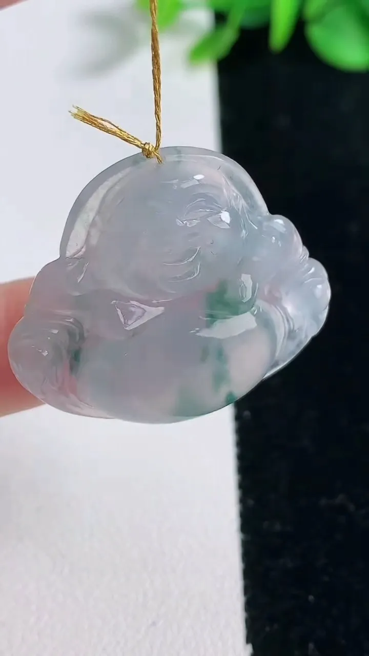 天然A货翡翠种飘花佛公吊坠，尺寸295-32-6.1，重量:7.97g
12月31日