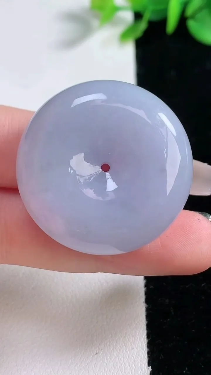 天然A货翡翠紫罗兰平安扣吊坠，尺寸33-11.3，重量:27.32g
12月31日