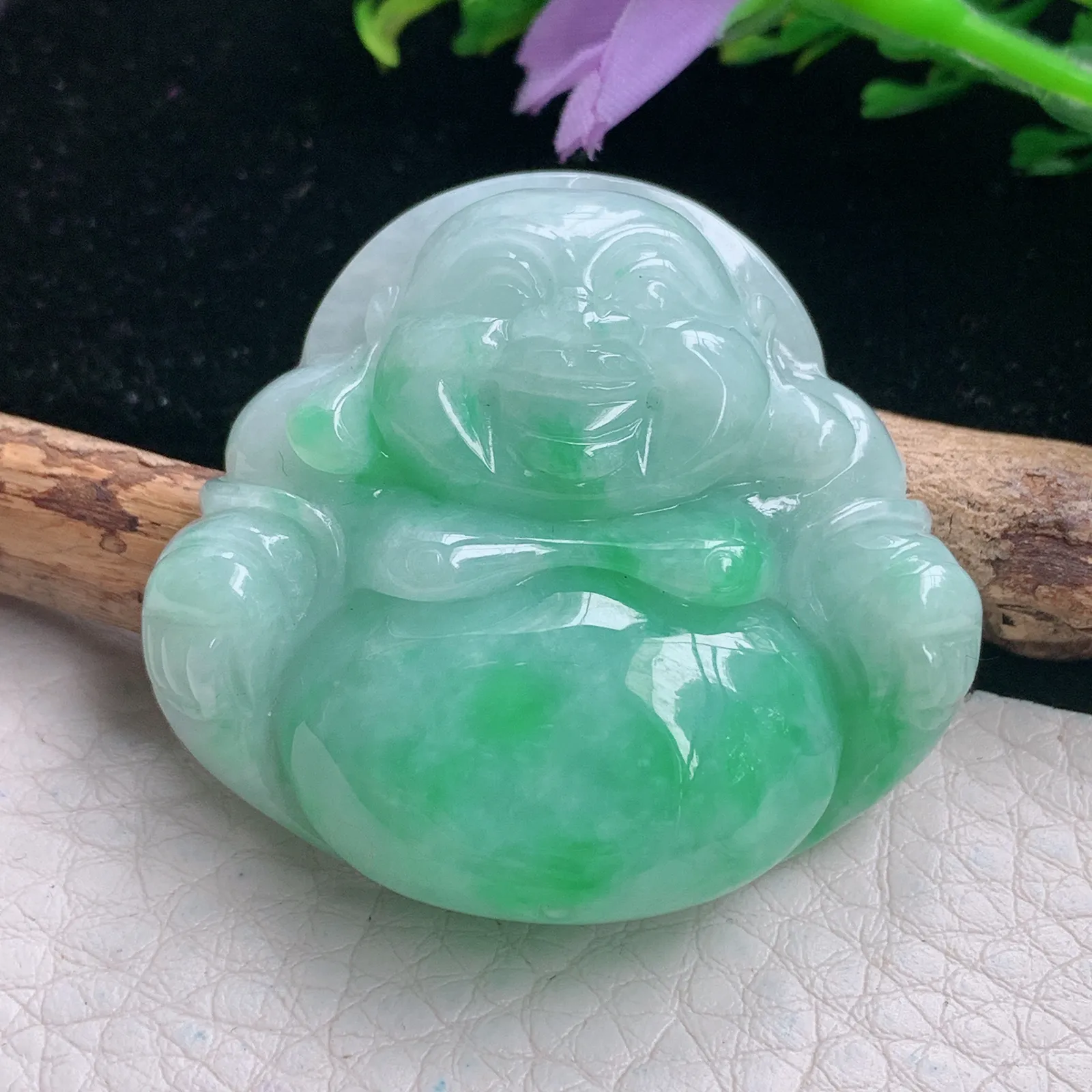 zen自然光39.2*43.8*12天然缅甸翡翠辣绿佛公 开心佛玉吊坠 玉挂件