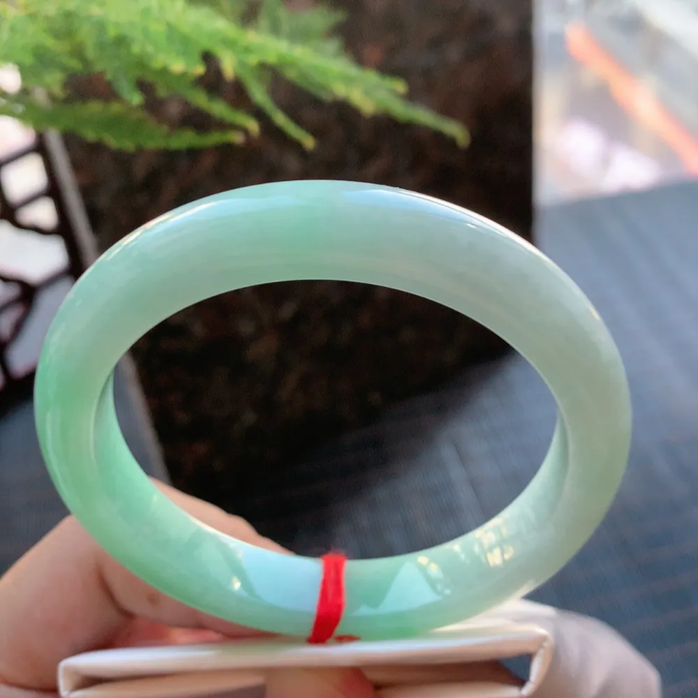 正圈冰糯翠绿 无瑕 尺寸:58.9/11.9/8.4 色好