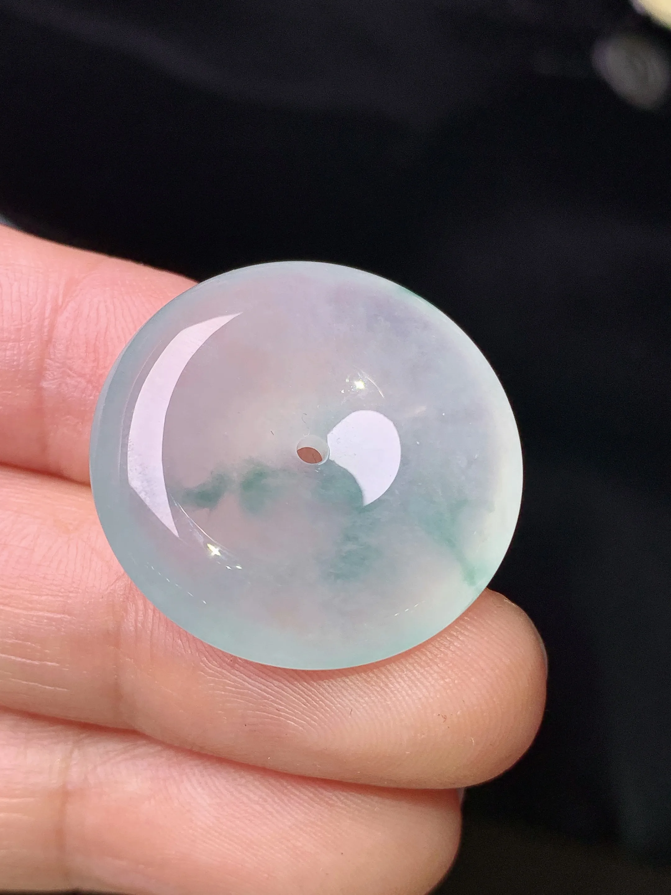 冰种平安扣吊坠 玉质细腻 色泽清新艳丽 整体尺寸24.3*6