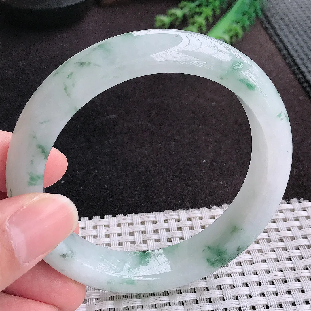 天然A货翡翠60.8/13.6/9.4老坑精美冰润飘花手镯大圈口宽边玉手镯