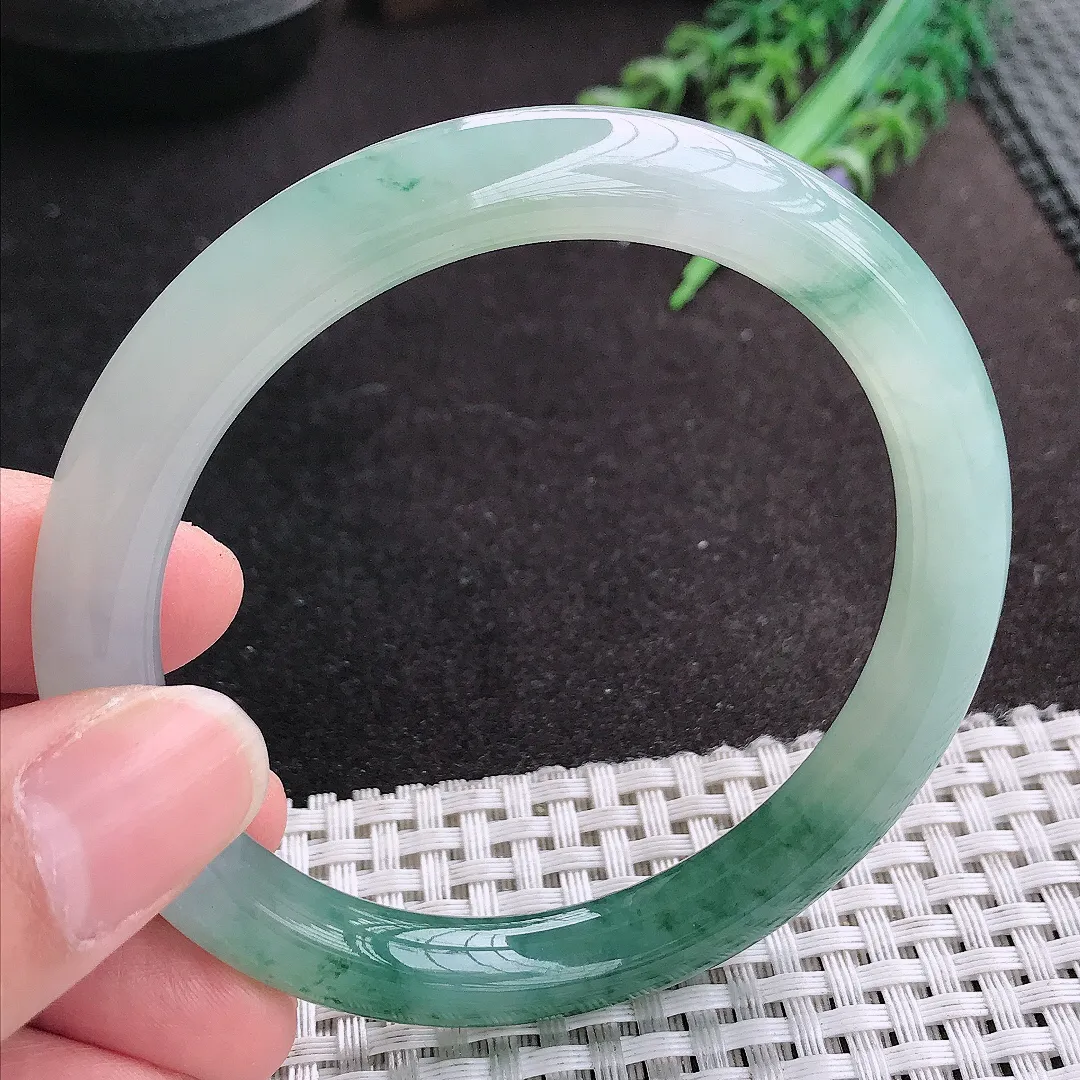 天然A货翡翠58/9.1/8.8老坑冰胶果冻冰飘花圆条手镯玉手镯