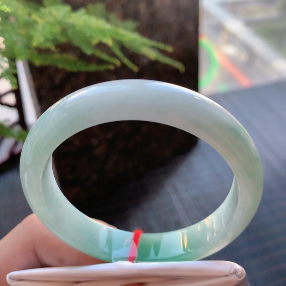 正圈冰糯翠绿 无瑕 尺寸:57.2/12.1/7.9 色好🥰🥰