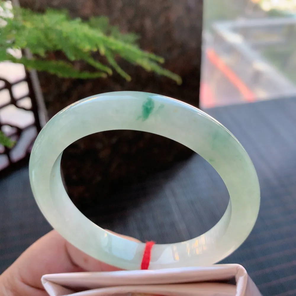 正圈冰飘花 无瑕 尺寸:56.1/10/8.3 花美