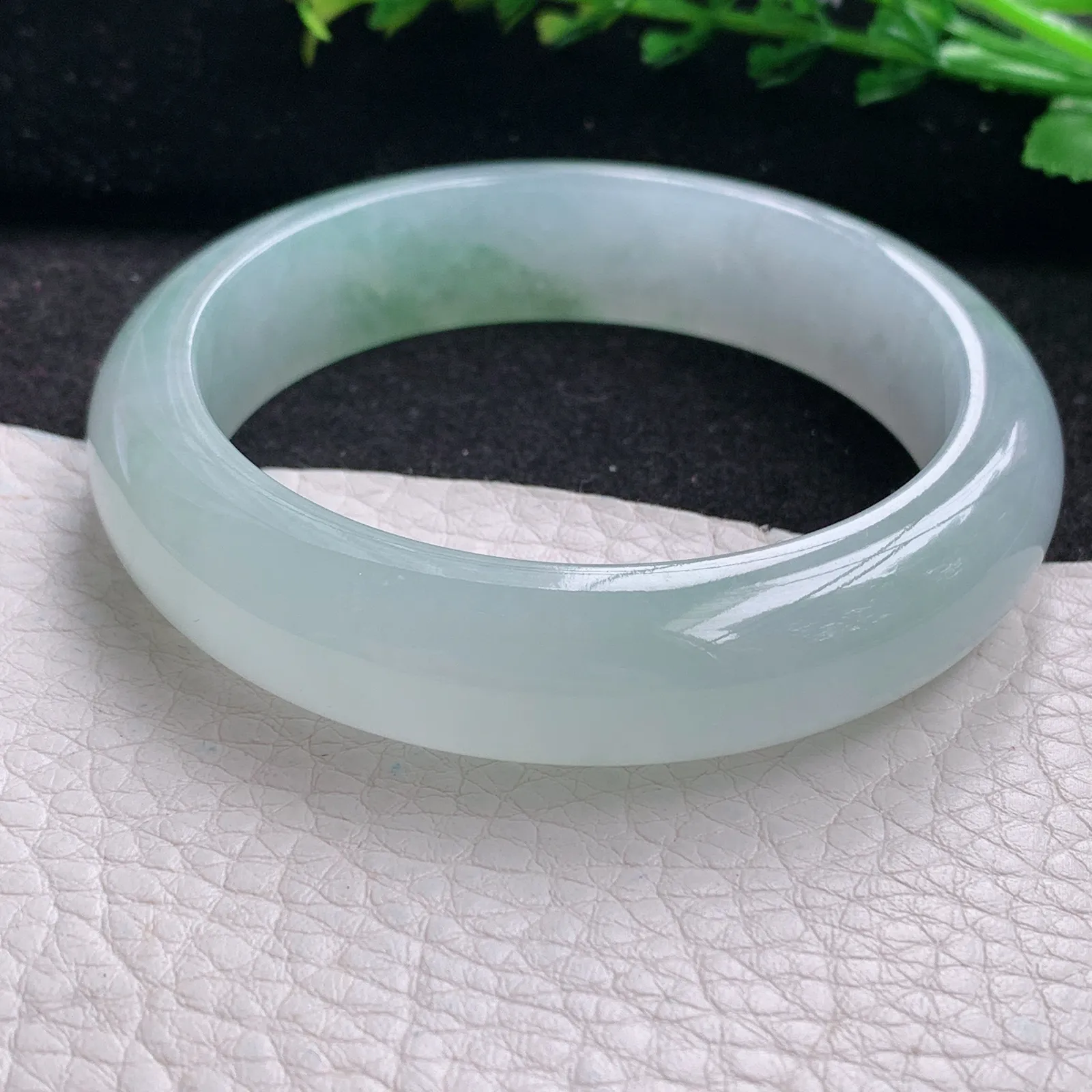 js自然光56*13.8*8.3平安镯 缅甸翡翠a货玉手镯冰胶感宽边玉手环