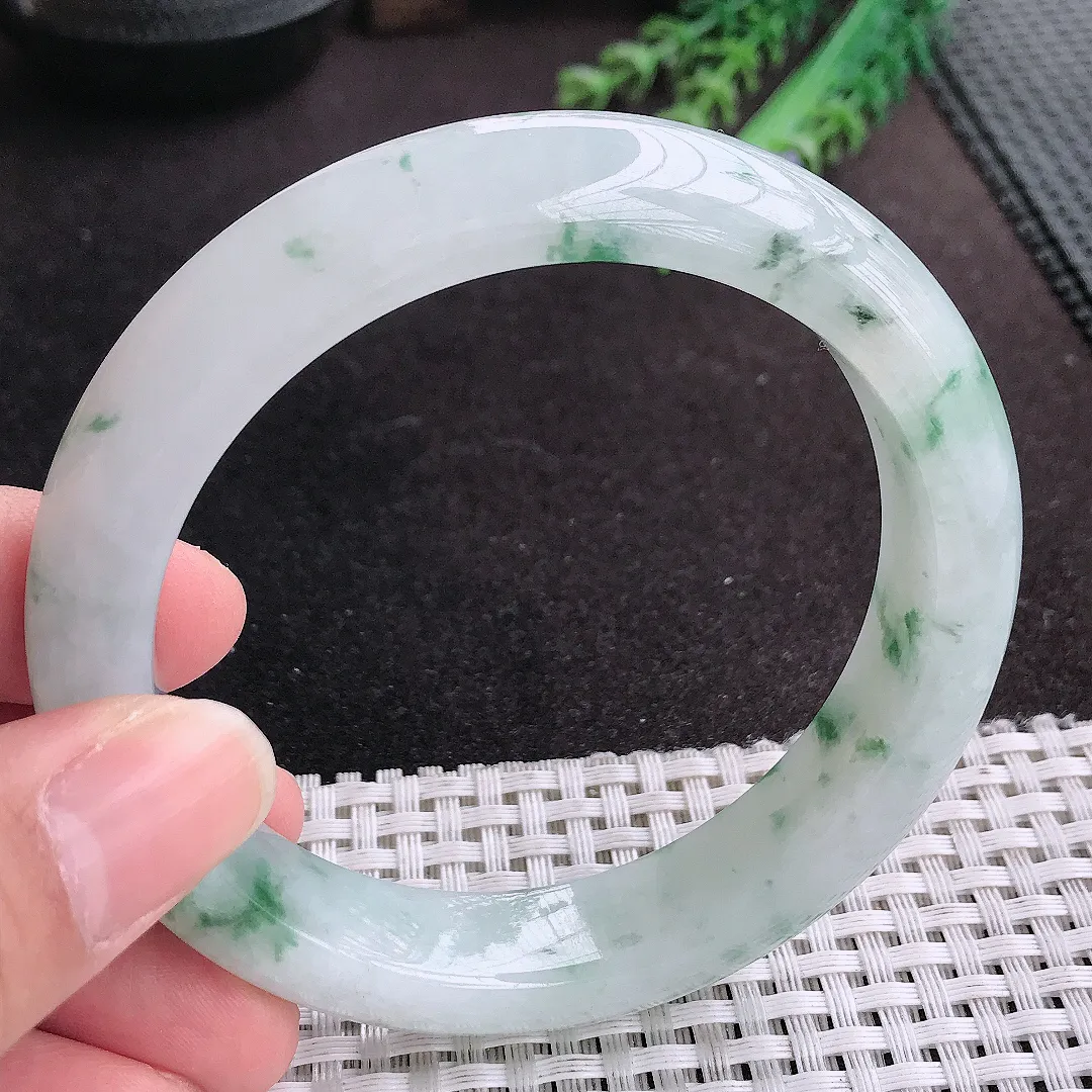 天然A货翡翠60.8/13.6/9.4老坑精美冰润飘花手镯大圈口宽边玉手镯