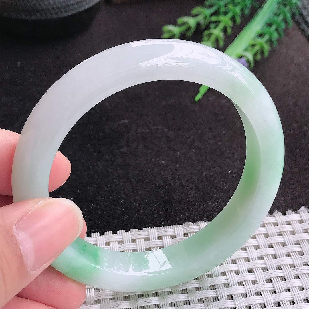 天然A货翡翠55.8/11.2/8.6老坑冰润起胶飘阳绿手镯宽边玉手镯