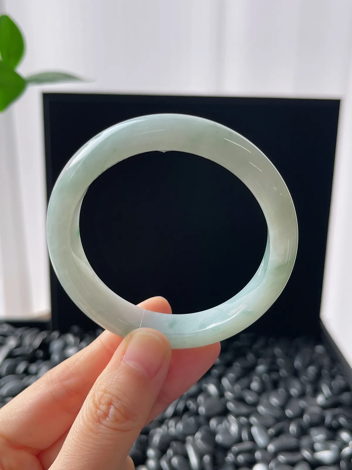 正圈53圈口，翡翠糯化种飘花手镯