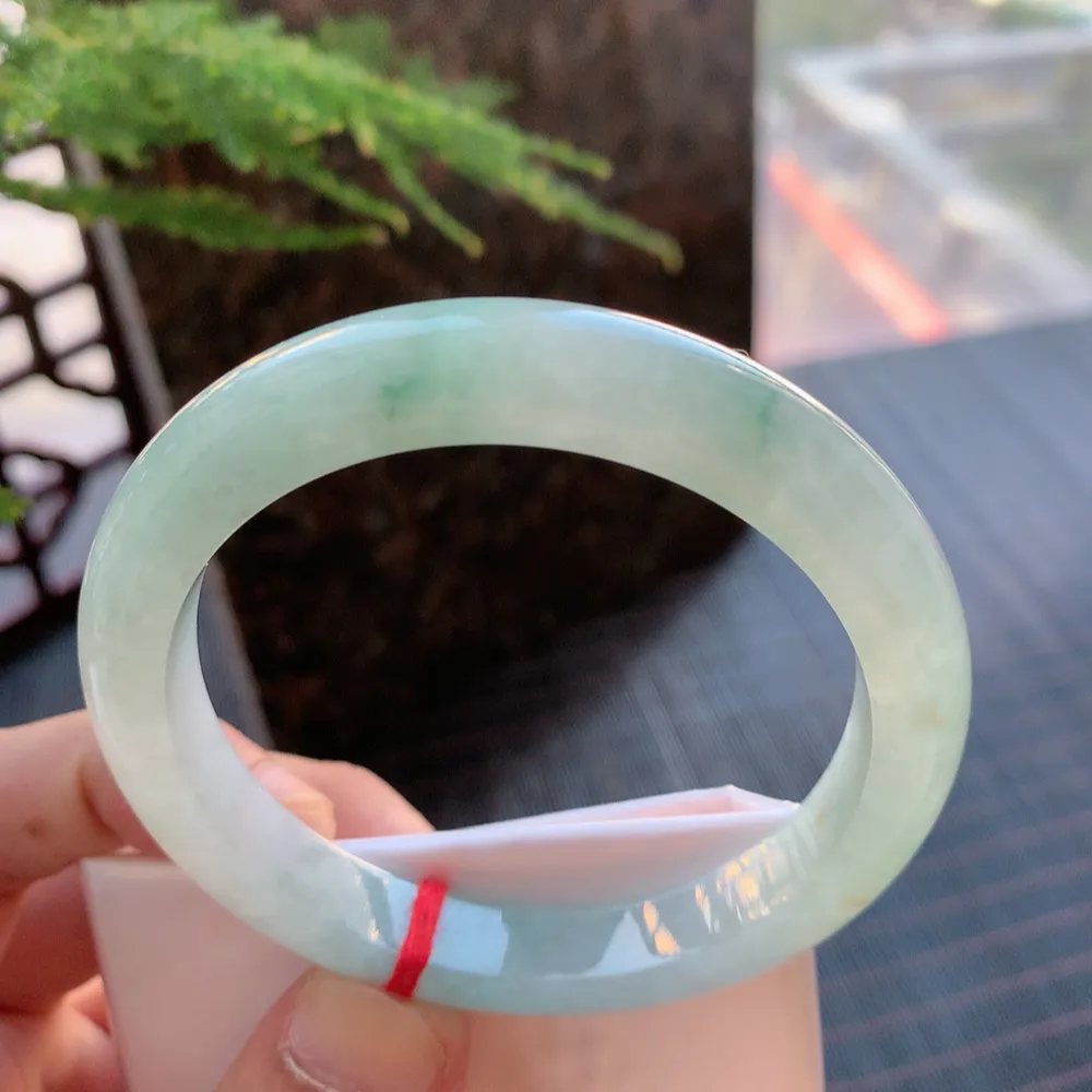 正圈冰飘花 无瑕 尺寸:56.1/10/8.3 花美