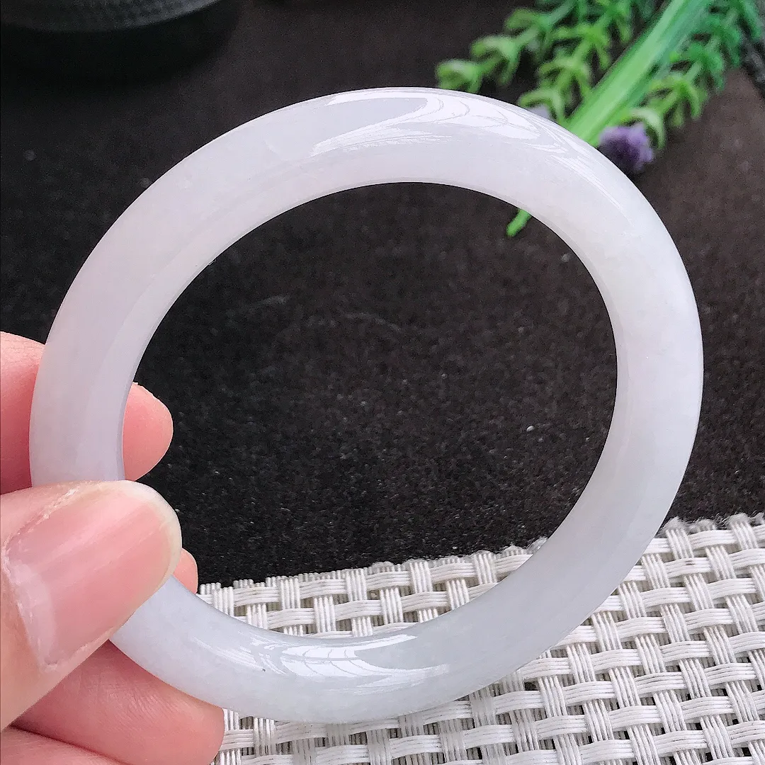 天然A货翡翠54/9.2老坑秀气冰润起胶月光白圆条手镯玉手镯