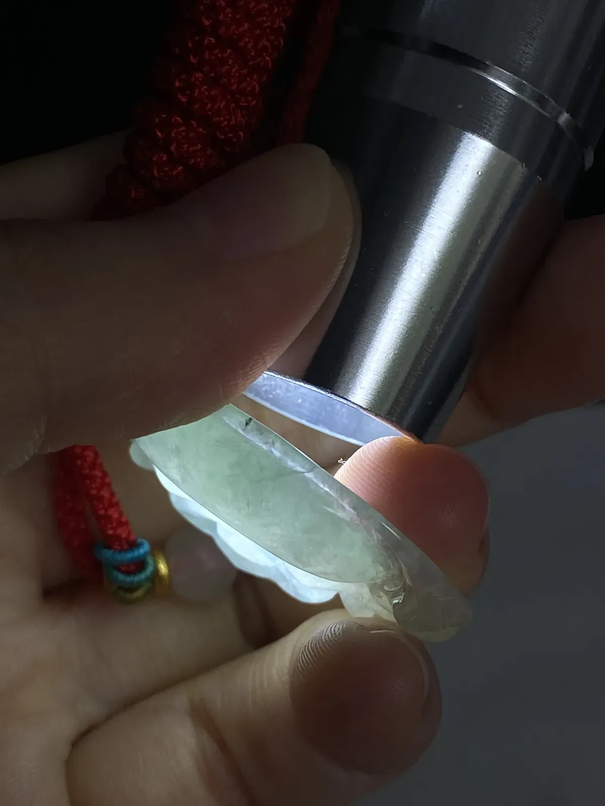 翡翠吊坠，配珠未测