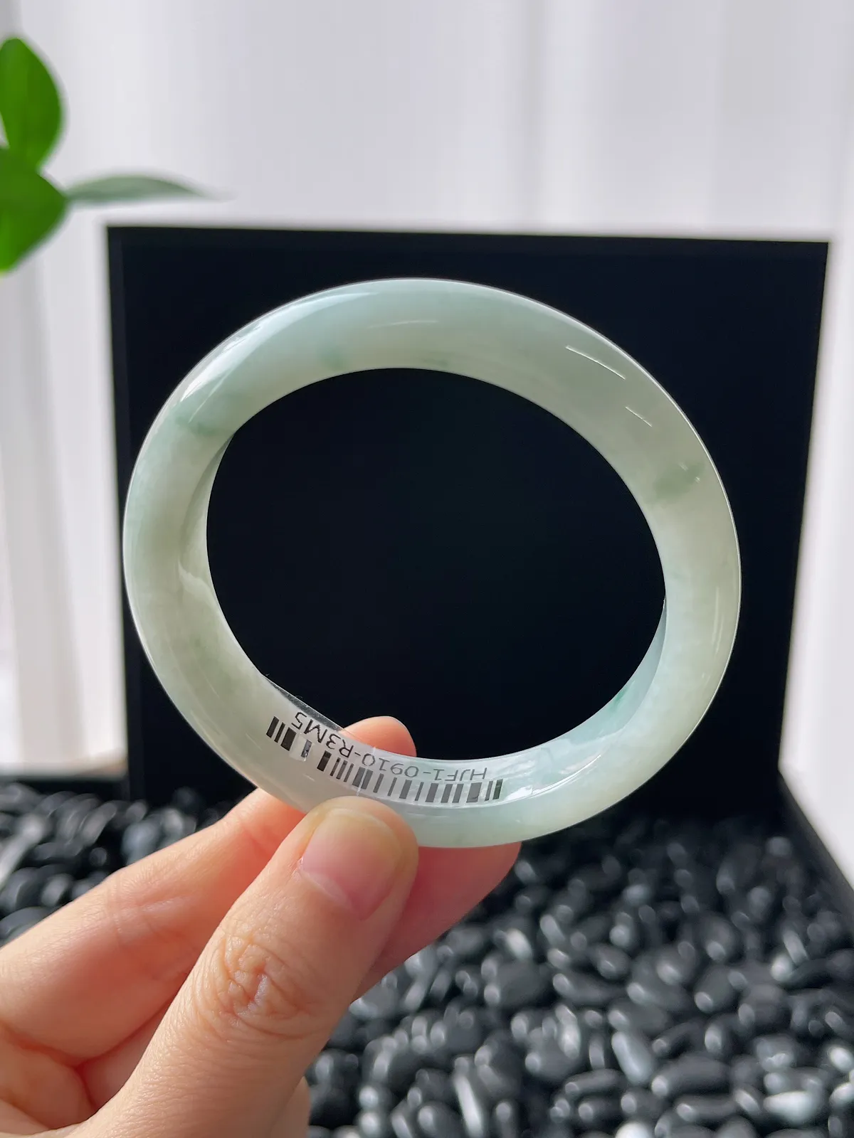 正圈53圈口，翡翠糯化种飘花手镯