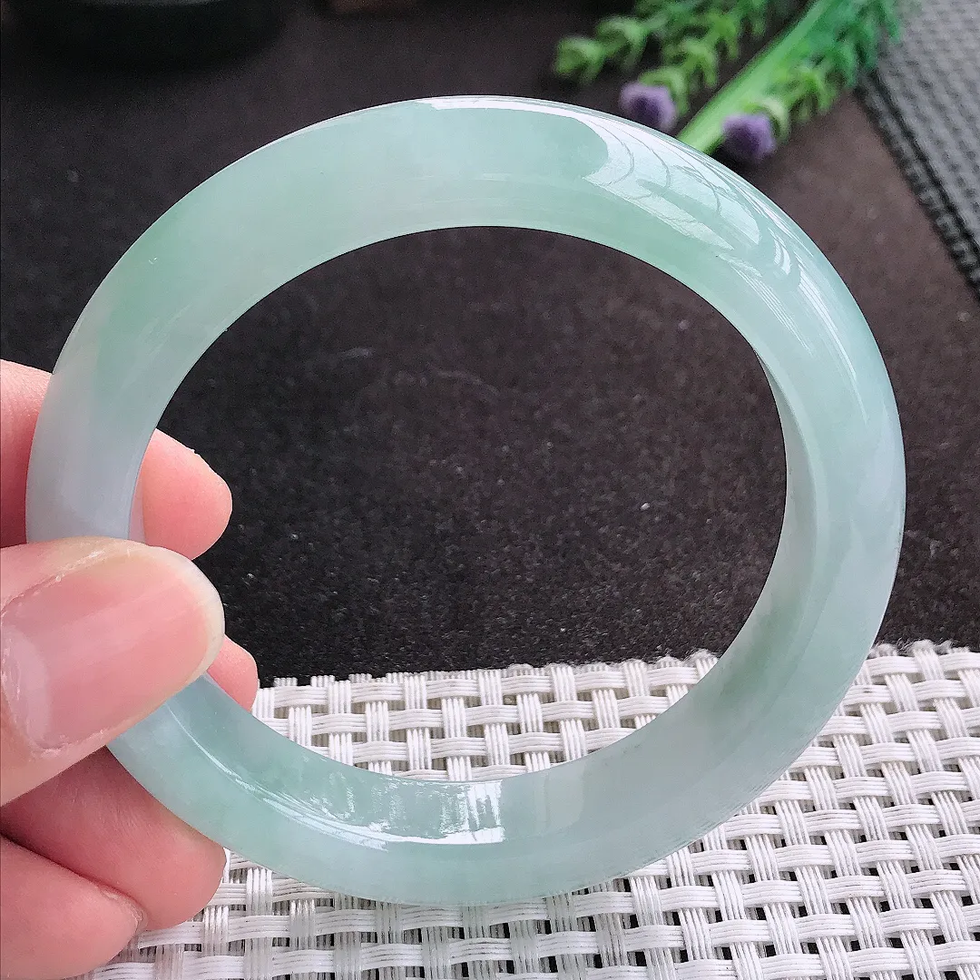 天然A货翡翠58.5/12.4/9.2老坑冰胶果冻冰晴天空蓝手镯宽边玉手镯