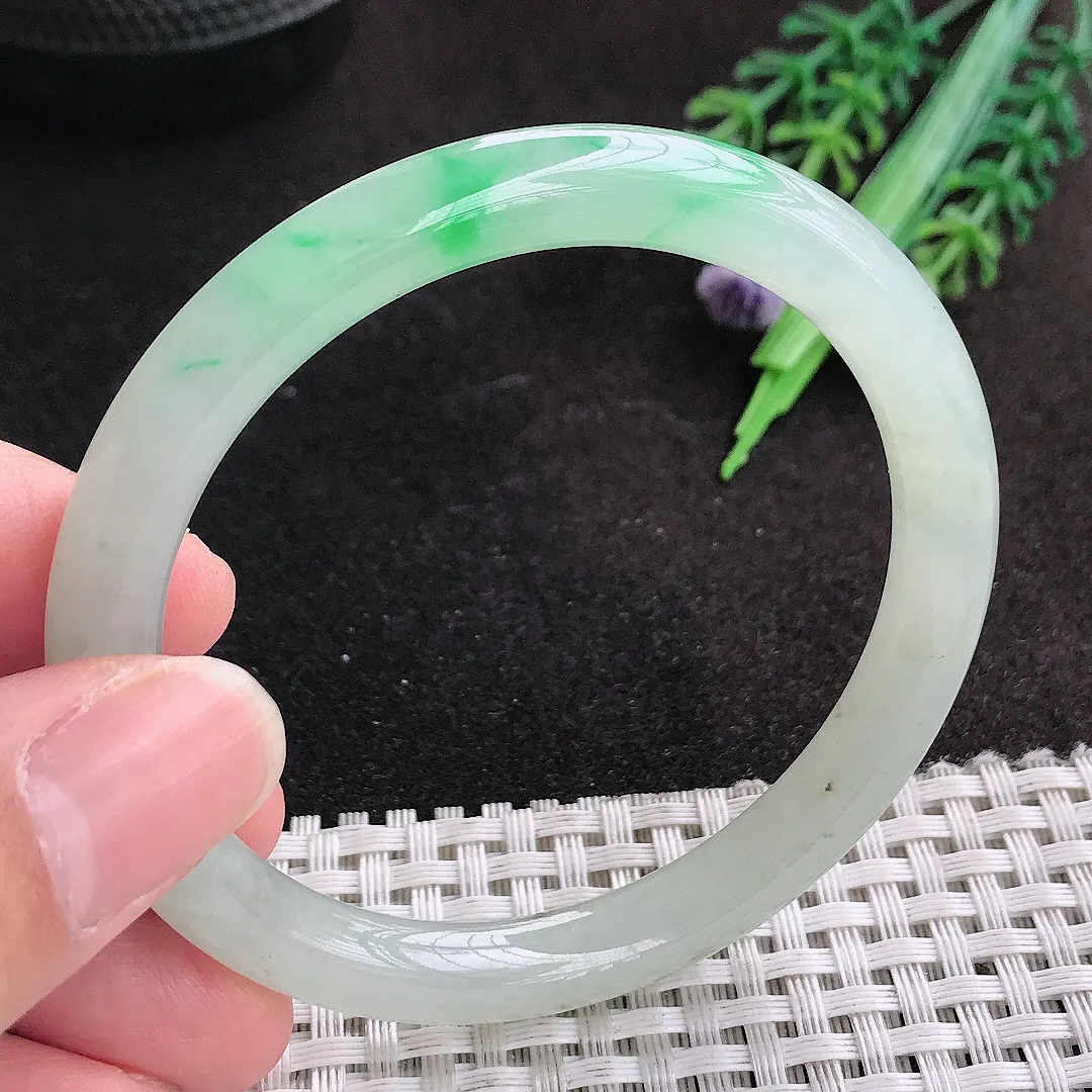 天然A货翡翠54.5/7.6/7.8老坑冰胶果冻飘阳绿圆条手镯叮当镯