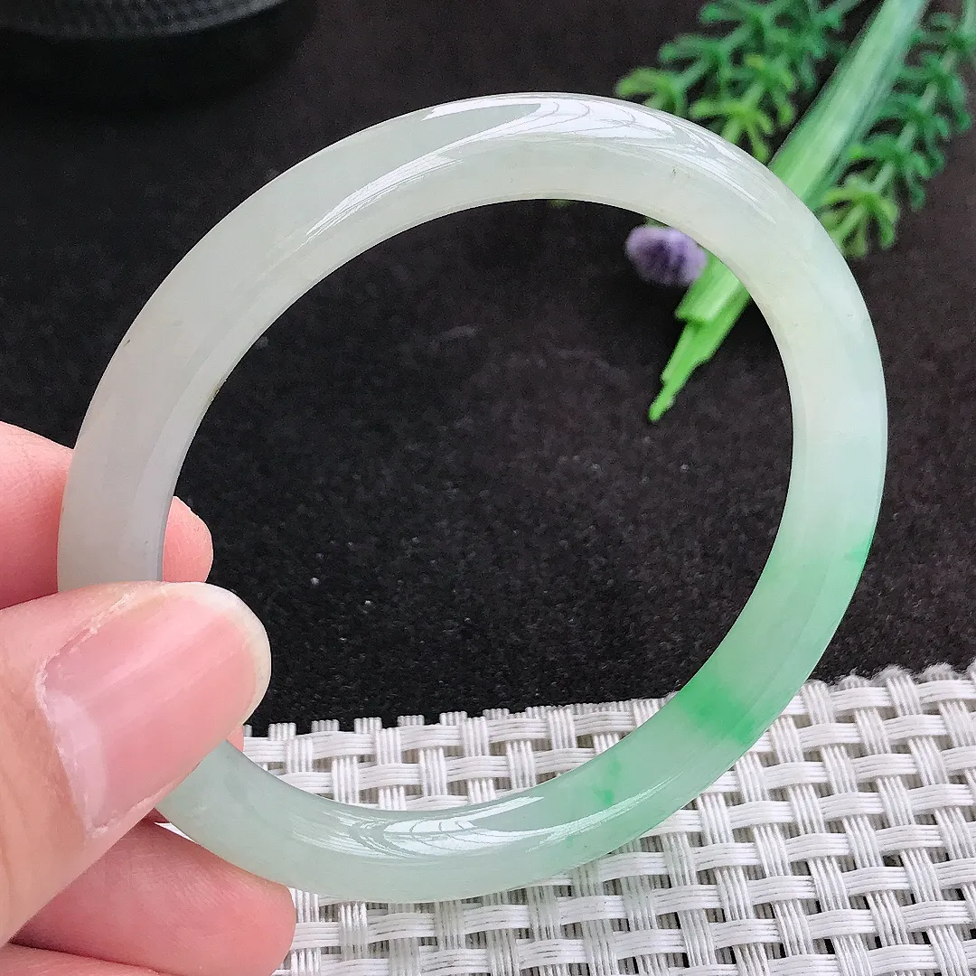 天然A货翡翠54.5/7.6/7.8老坑冰胶果冻飘阳绿圆条手镯叮当镯