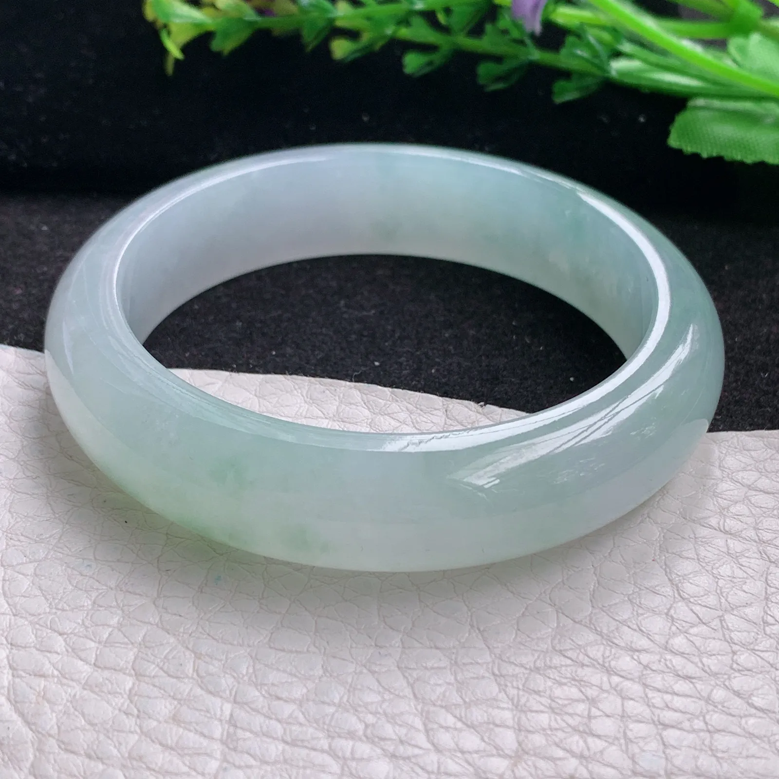 js自然光56*13.8*8.3平安镯 缅甸翡翠a货玉手镯冰胶感宽边玉手环