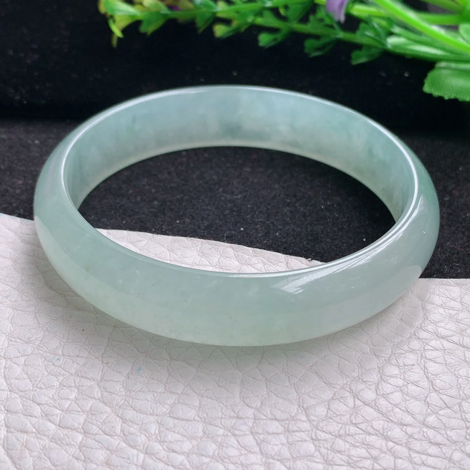 js自然光58.5*13*6平安镯 缅甸翡翠a货玉手镯冰种晴美宽边玉手环