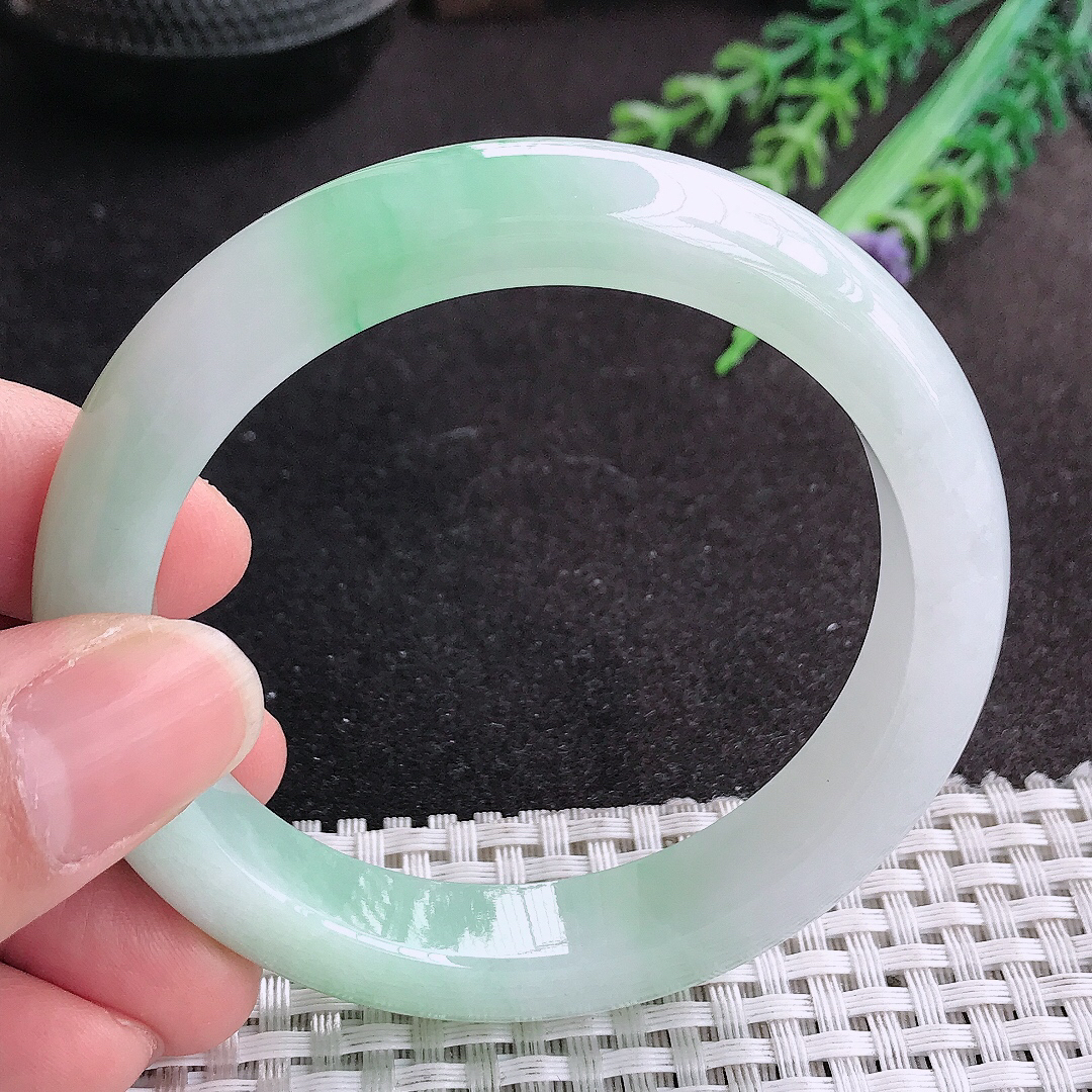 天然A货翡翠55.8/11.2/8.6老坑冰润起胶飘阳绿手镯宽边玉手镯