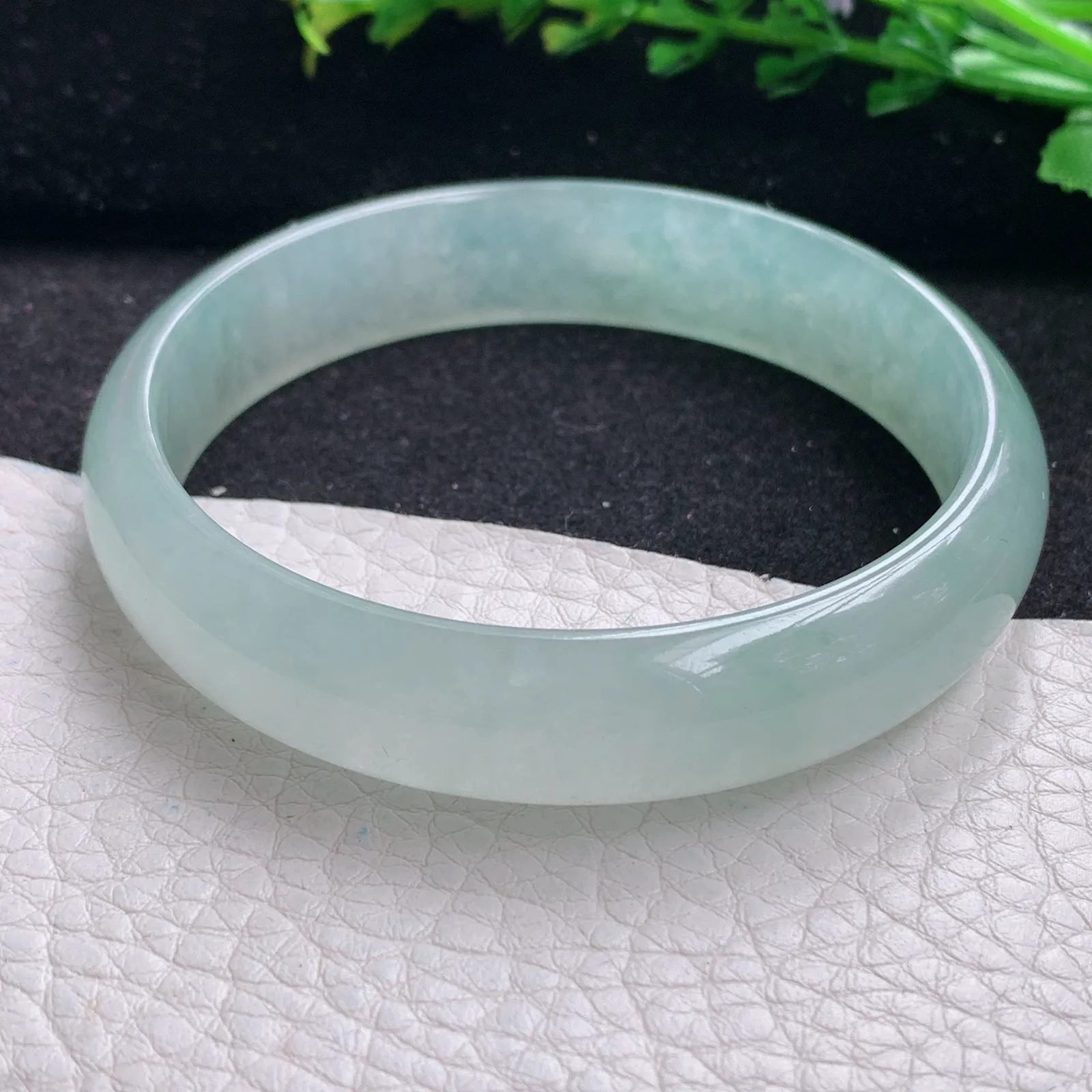 js自然光58.5*13*6平安镯 缅甸翡翠a货玉手镯冰种晴美宽边玉手环