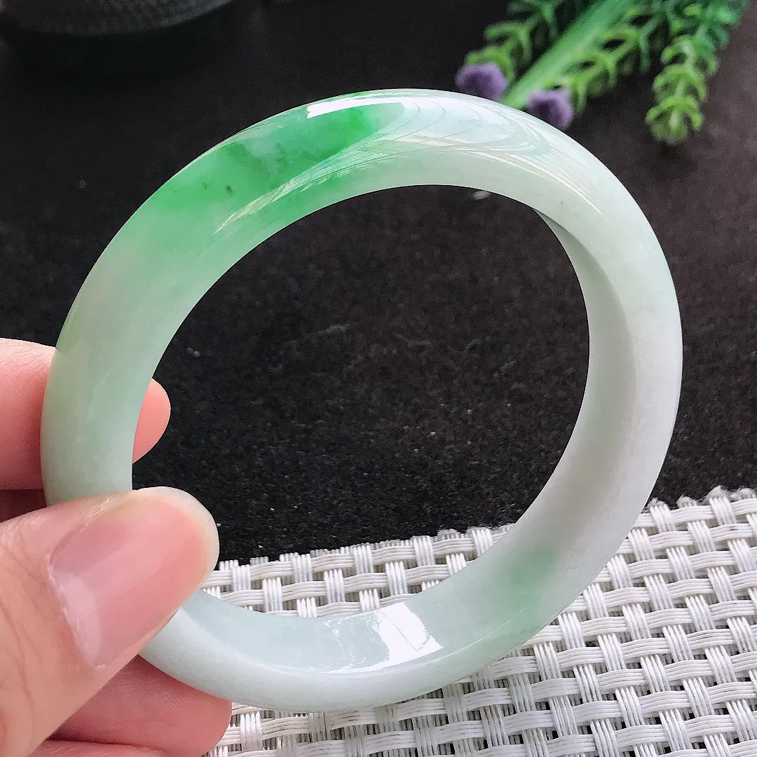 天然A货翡翠58.3/12.8/8.4老坑精美温润飘阳绿手镯宽边玉手镯