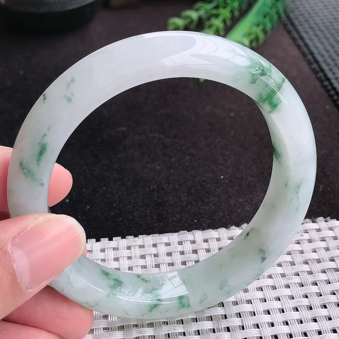 天然A货翡翠60.8/13.6/9.4老坑精美冰润飘花手镯大圈口宽边玉手镯