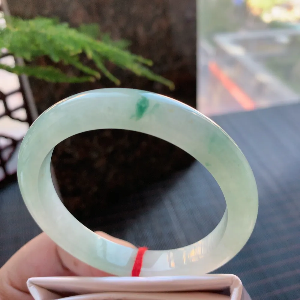 正圈冰飘花 无瑕 尺寸:56.1/10/8.3 花美