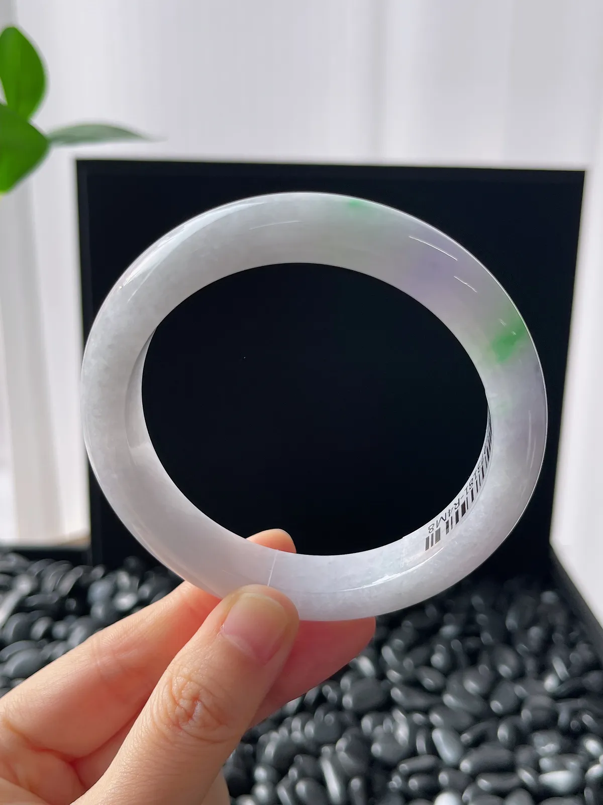 正圈61圈口，翡翠糯化种春带彩手镯