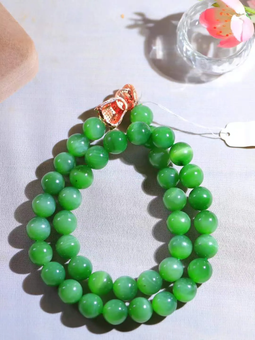 【珠圆玉润.项链】

收藏级️和田玉碧玉猫眼珠圆玉润项链 玉质温润细腻  整串打磨圆润，佩戴舒适。