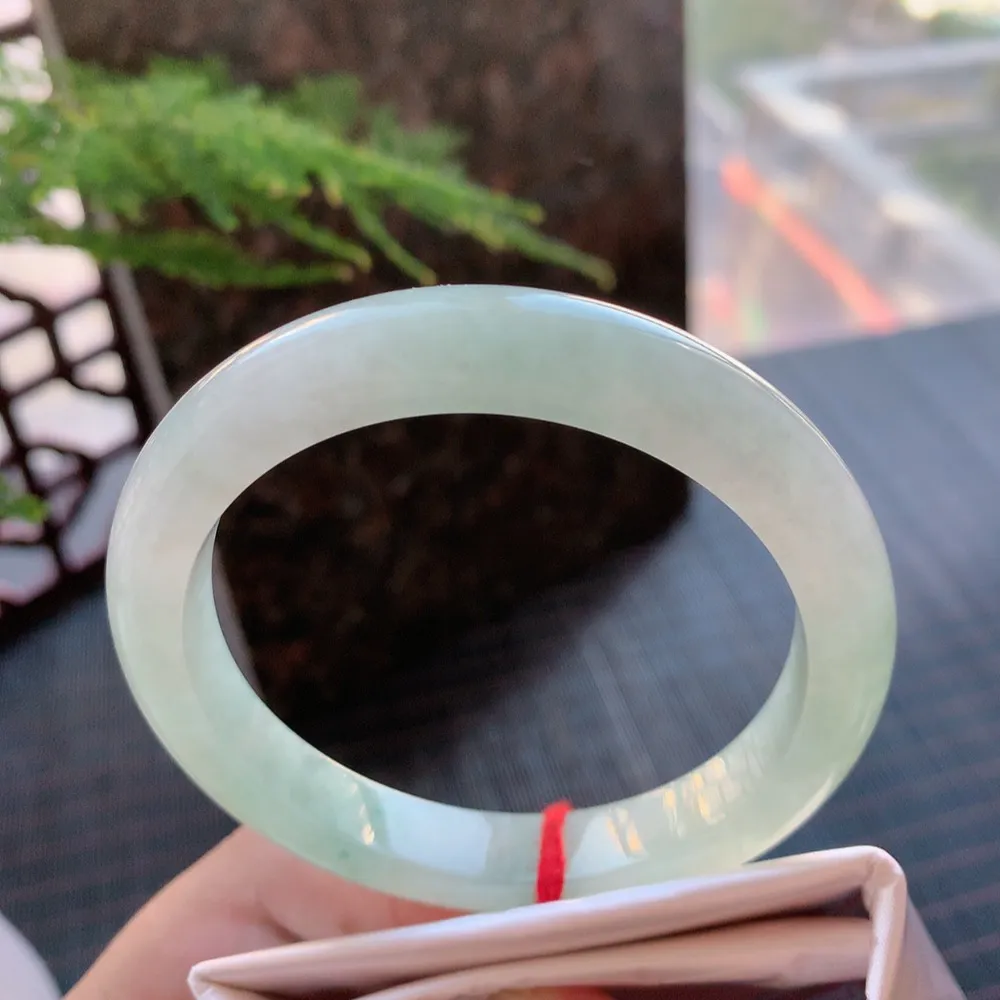 正圈冰飘花 无瑕 尺寸:56.1/10/8.3 花美