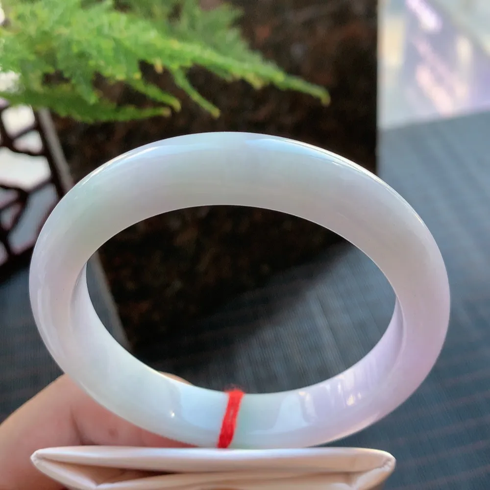 正圈冰糯春彩 无瑕 尺寸:60.8/12.5/9.1 大圈口