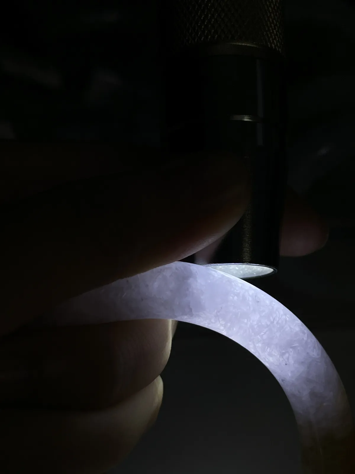 圆镯55.5圈口，翡翠糯化种黄色手镯