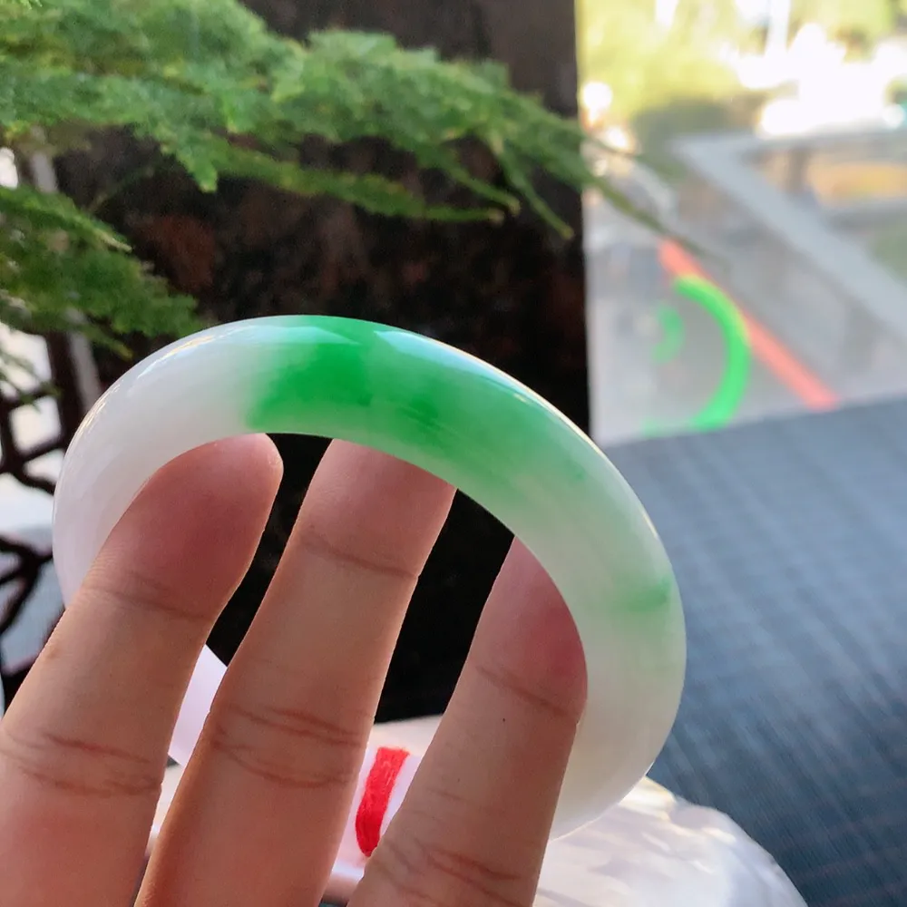 正圈冰糯春彩 无瑕 尺寸:57.9/12.9/9.9 色好