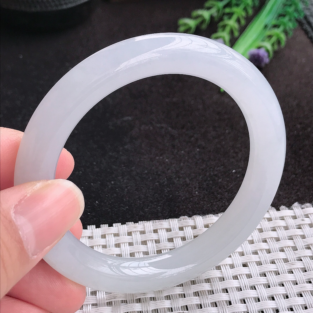 天然A货翡翠54.8/9.6老坑冰纯果冻胶月光彩精华白圆条手镯玉手镯
