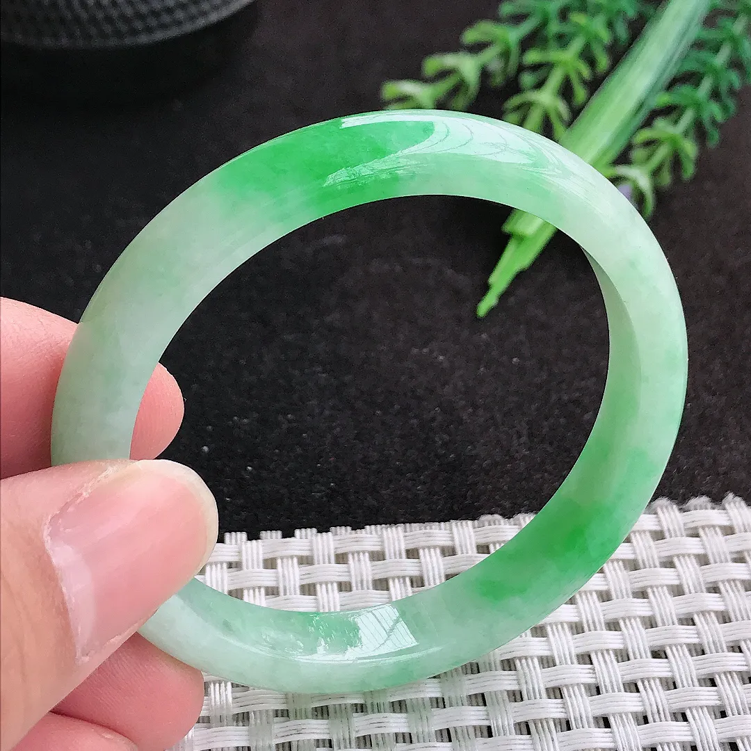 天然A货翡翠51/9.4/6.6老坑精美冰润飘阳绿手镯小圈口玉镯
