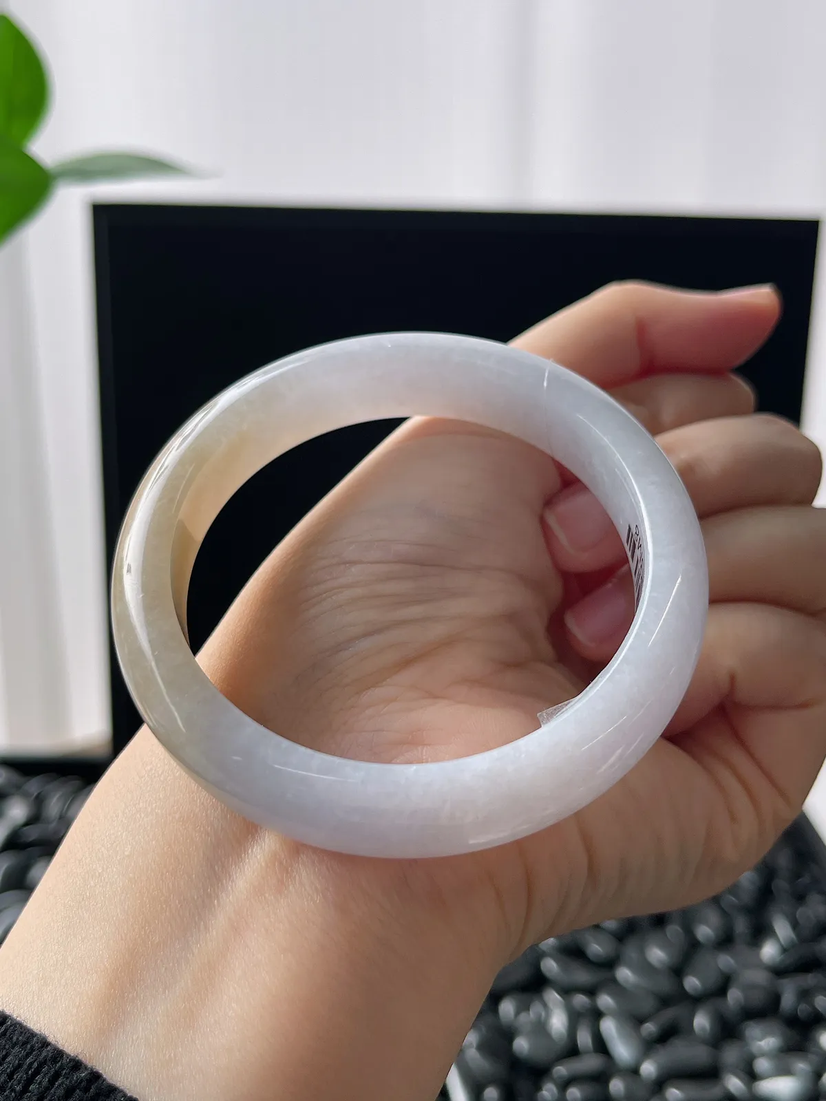 正圈55.7圈口，翡翠糯化种黄色手镯