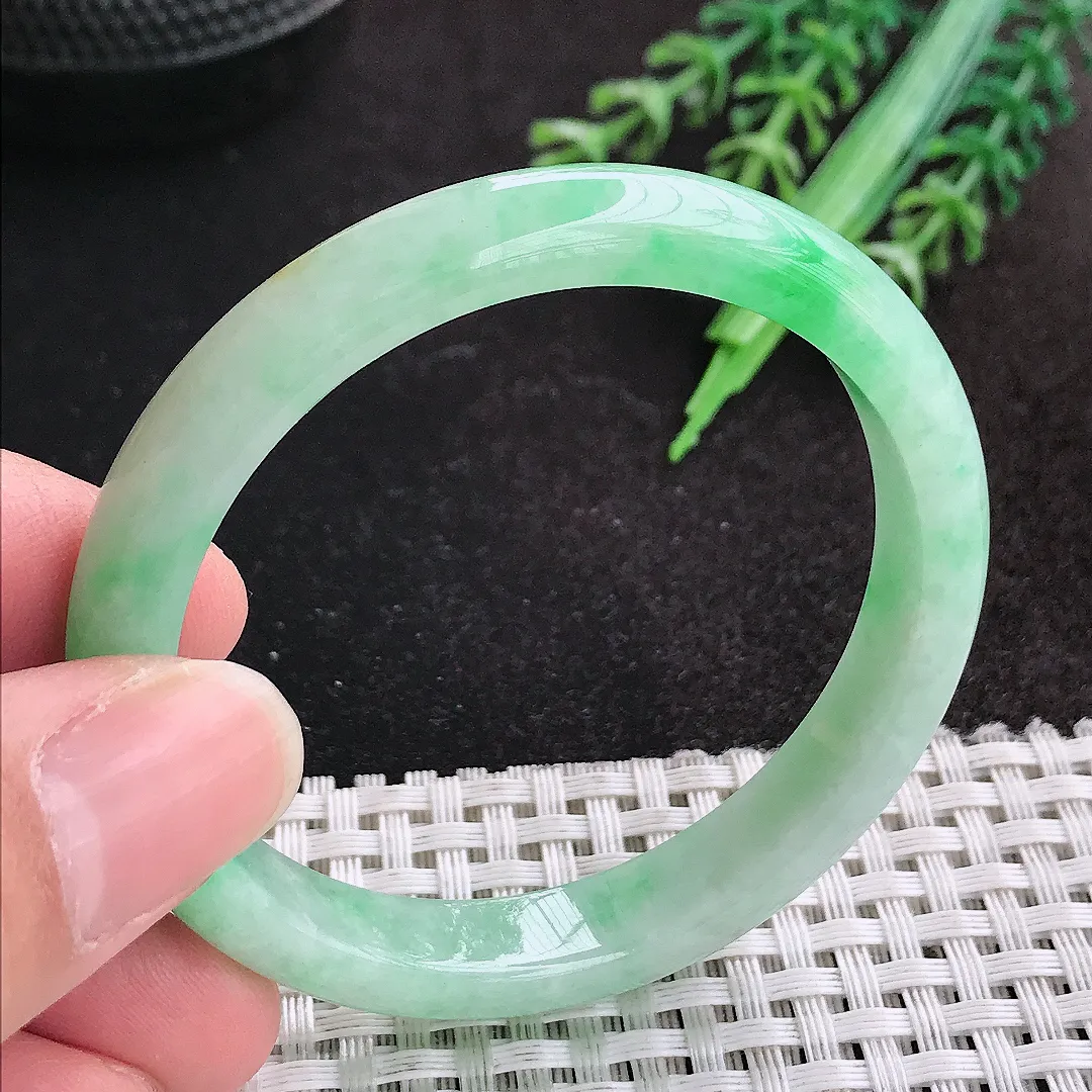 天然A货翡翠51/9.4/6.6老坑精美冰润飘阳绿手镯小圈口玉镯