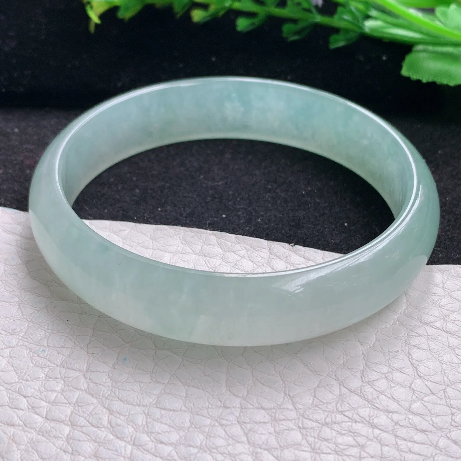 js自然光58.5*13*6平安镯 缅甸翡翠a货玉手镯冰种晴美宽边玉手环