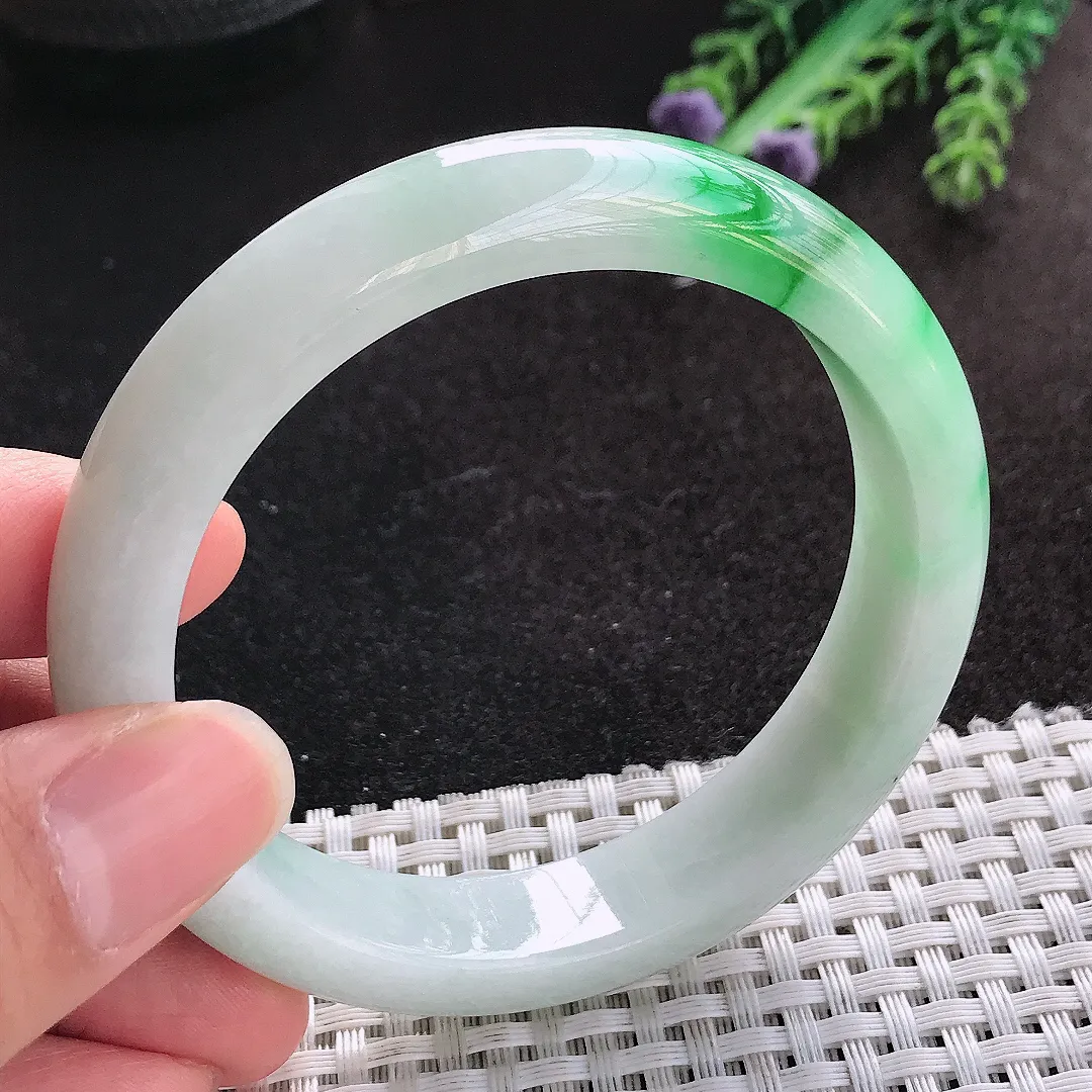 天然A货翡翠58.3/12.8/8.4老坑精美温润飘阳绿手镯宽边玉手镯