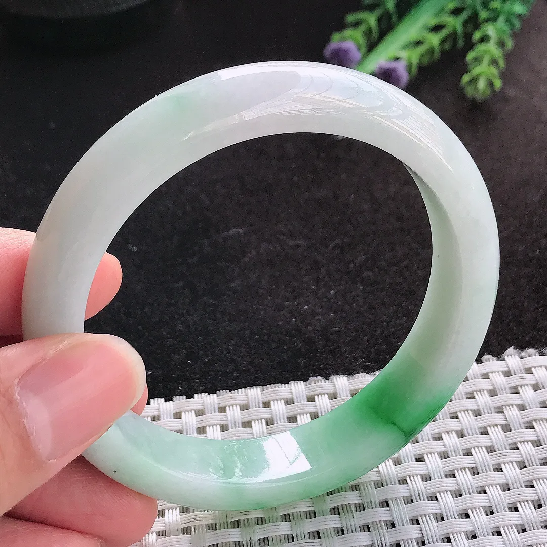 天然A货翡翠58.3/12.8/8.4老坑精美温润飘阳绿手镯宽边玉手镯