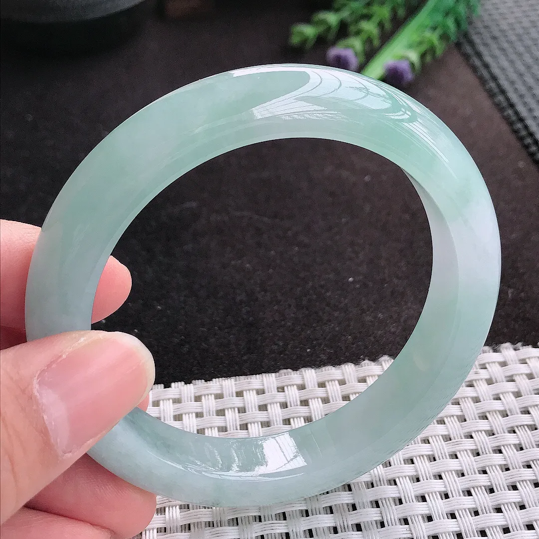 天然A货翡翠58.5/12.4/9.2老坑冰胶果冻冰晴天空蓝手镯宽边玉手镯