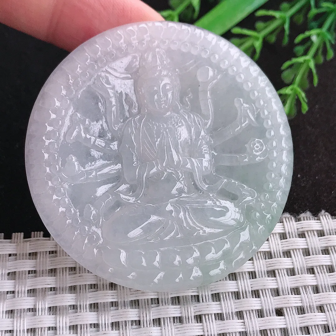 天然a货翡翠55.8/6.5老坑秀气冰润千手观音吊坠翡翠玉挂件