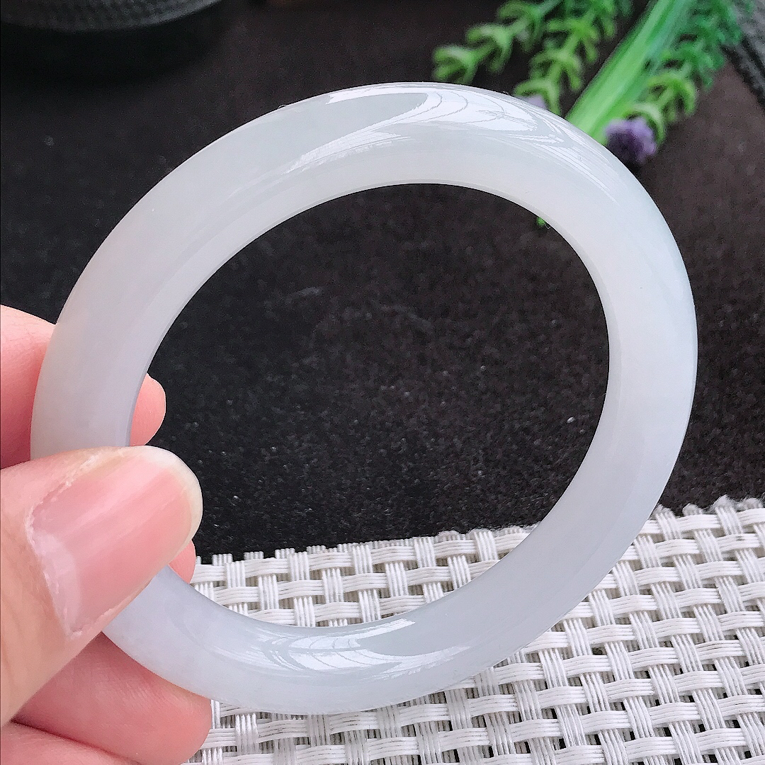 天然A货翡翠54.8/9.6老坑冰纯果冻胶月光彩精华白圆条手镯玉手镯