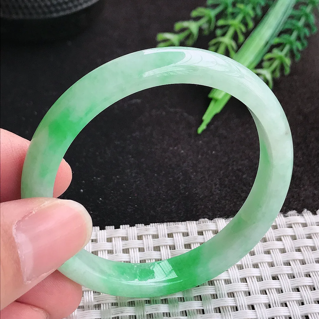 天然A货翡翠51/9.4/6.6老坑精美冰润飘阳绿手镯小圈口玉镯