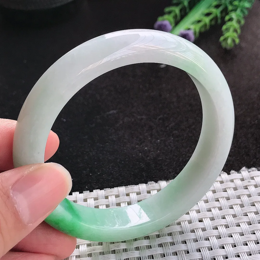 天然A货翡翠58.3/12.8/8.4老坑精美温润飘阳绿手镯宽边玉手镯