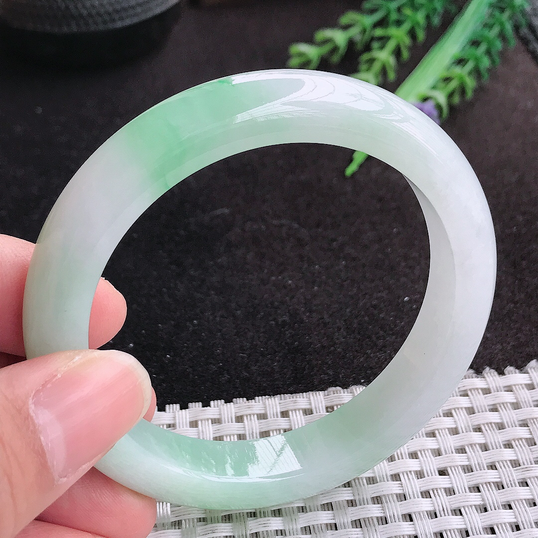 天然A货翡翠55.8/11.2/8.6老坑冰润起胶飘阳绿手镯宽边玉手镯